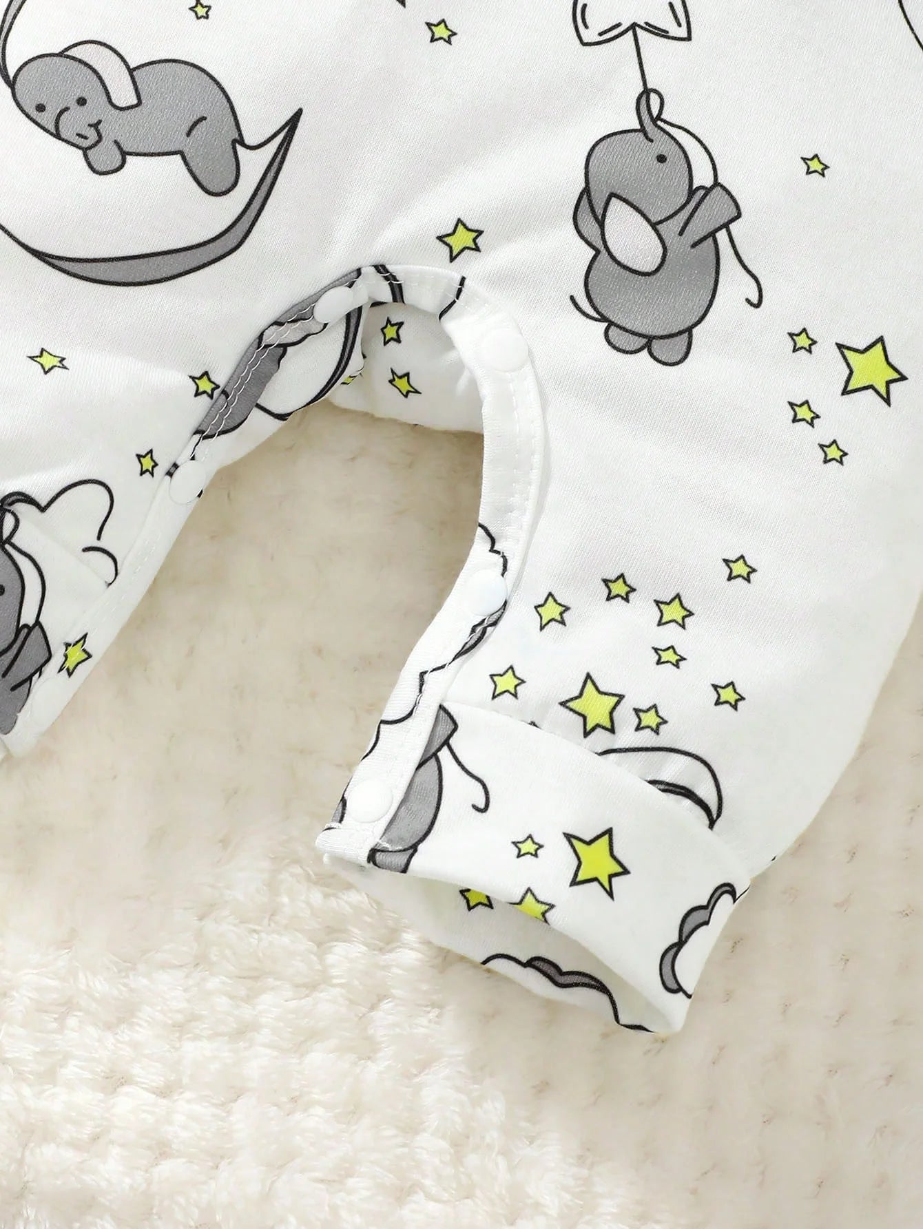 Bambino's Olifant Romper En Muts Set