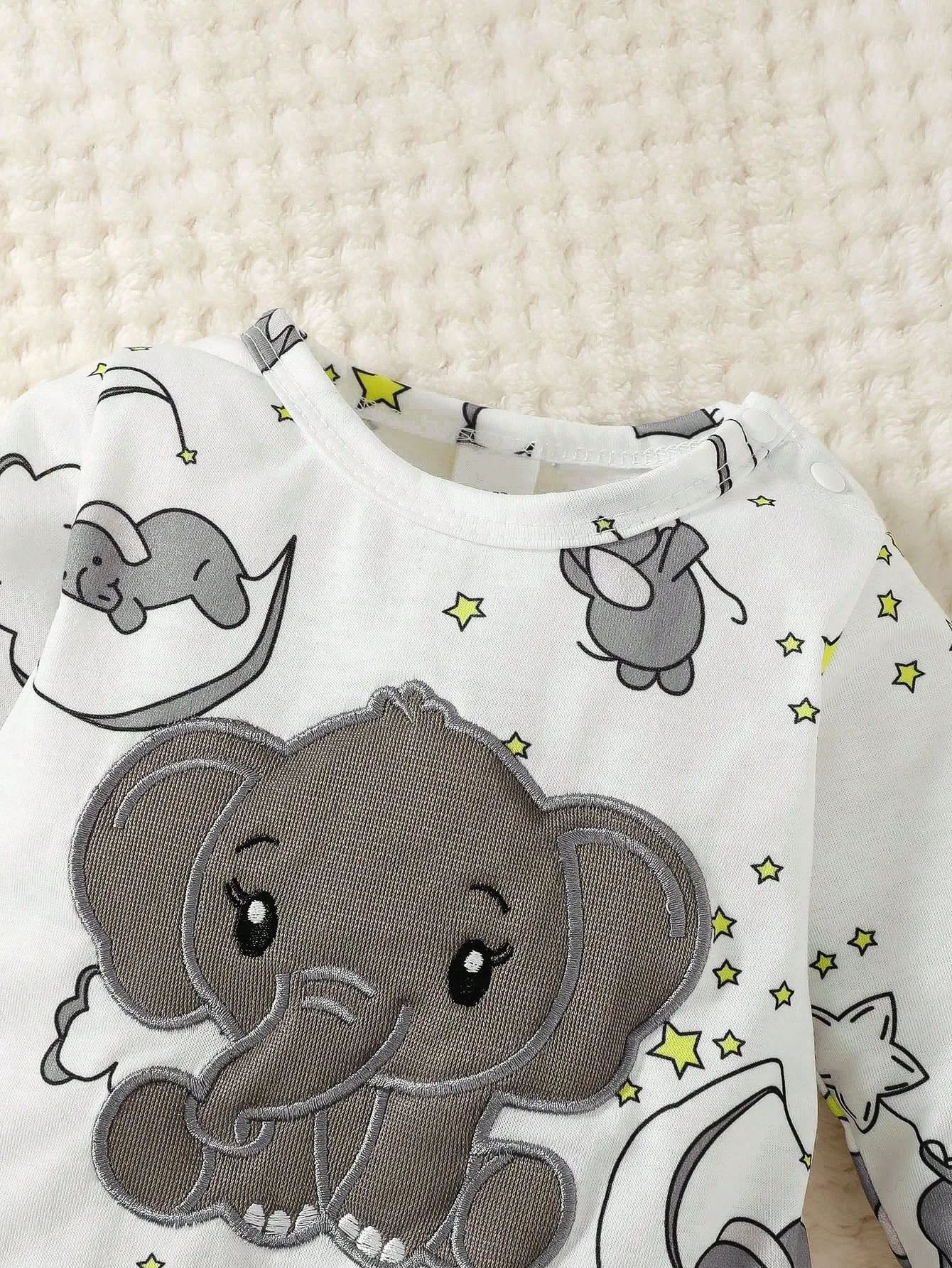 Bambino's Olifant Romper En Muts Set