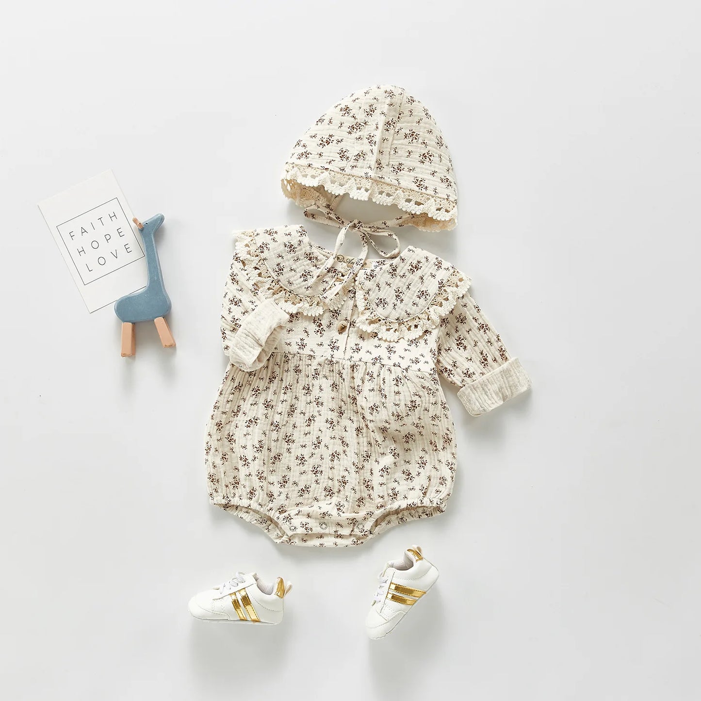 Bambino's Vintage Romper En Hoed Set